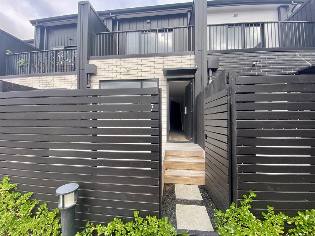 7 Meg Lane, Glen Eden, Auckland - Carousel 12
