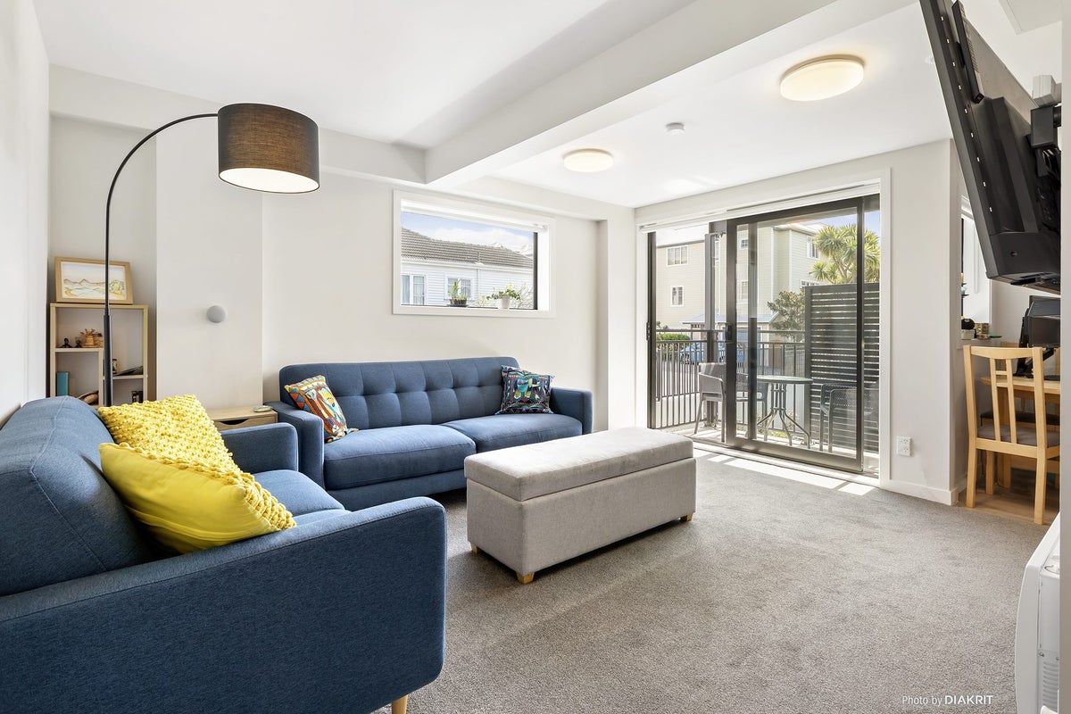 207/2 Colombo Street, Newtown, Wellington - Carousel 2