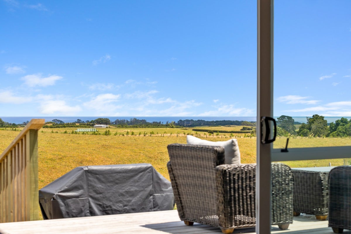 11 Leith Road, Okato, New Plymouth - Carousel 35