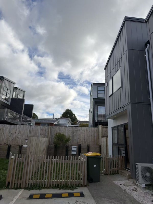 62C Triangle Road, Massey, Auckland - Carousel 1