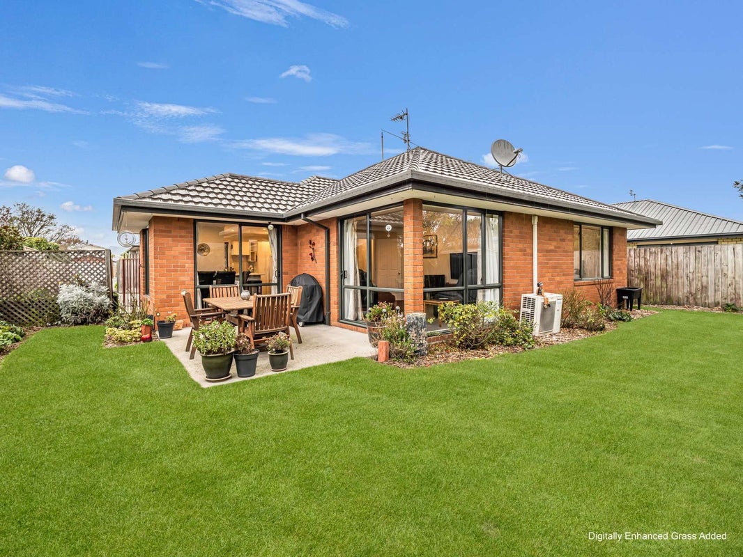 2/126 Halswell Road, Hillmorton, Christchurch - Carousel 1