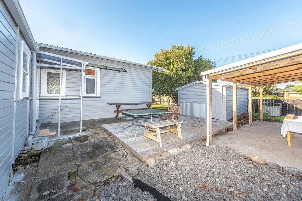 2 Devon Road, Springvale, Whanganui - Carousel 2