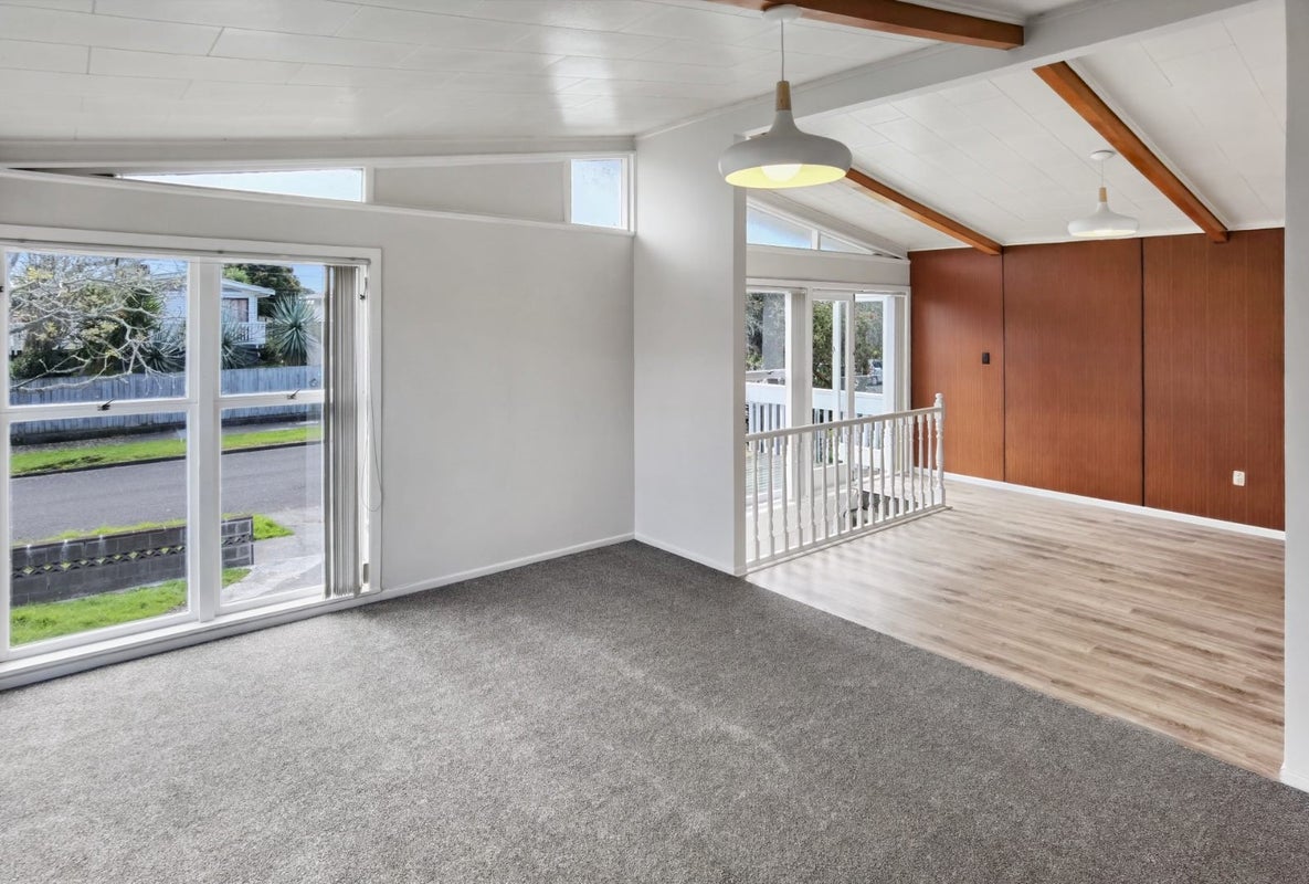 28 Swinburne Street, Blockhouse Bay, Auckland - Carousel 2
