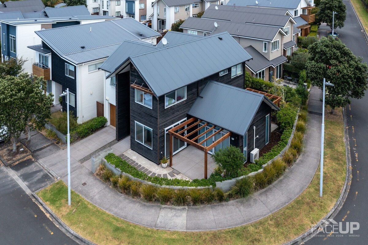 33 Station Street, Hobsonville, Auckland - Carousel 1