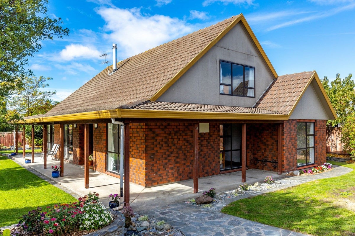 8A Brooklyn Drive, Redwoodtown, Blenheim - Carousel 2