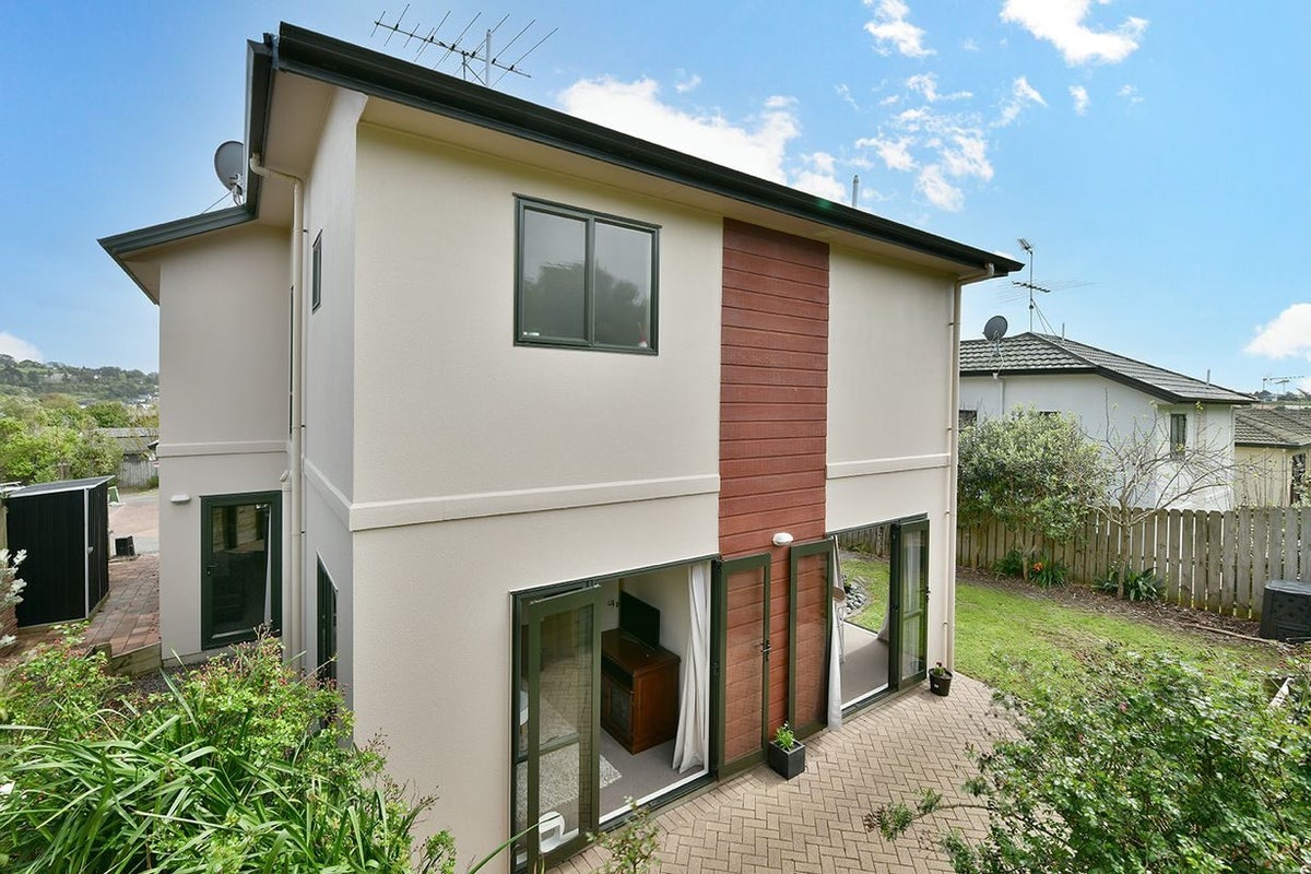 13B Sunnydale Place, Oteha, North Shore City, Auckland - Carousel 2