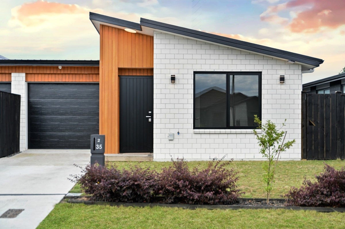 2/35 Tokerau Drive, Rototuna North, Hamilton - Carousel 1