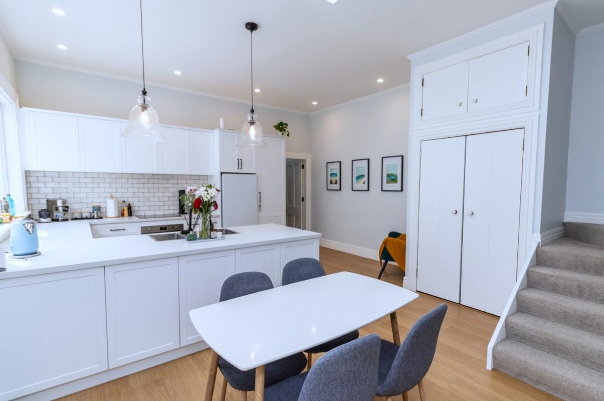 124 Elizabeth Street, Mount Victoria, Wellington - Carousel 1