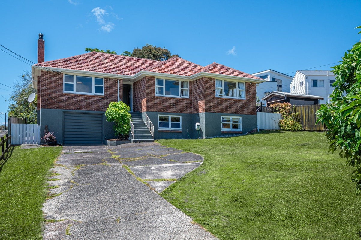279 Glengarry Road, Glen Eden, Auckland - Carousel 22