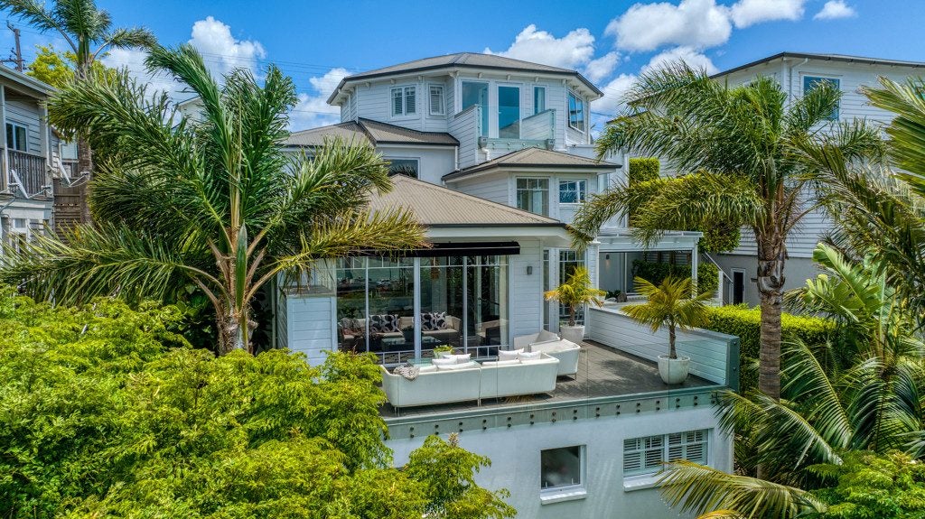87 Princes Street, Northcote Point, Auckland - Carousel 1