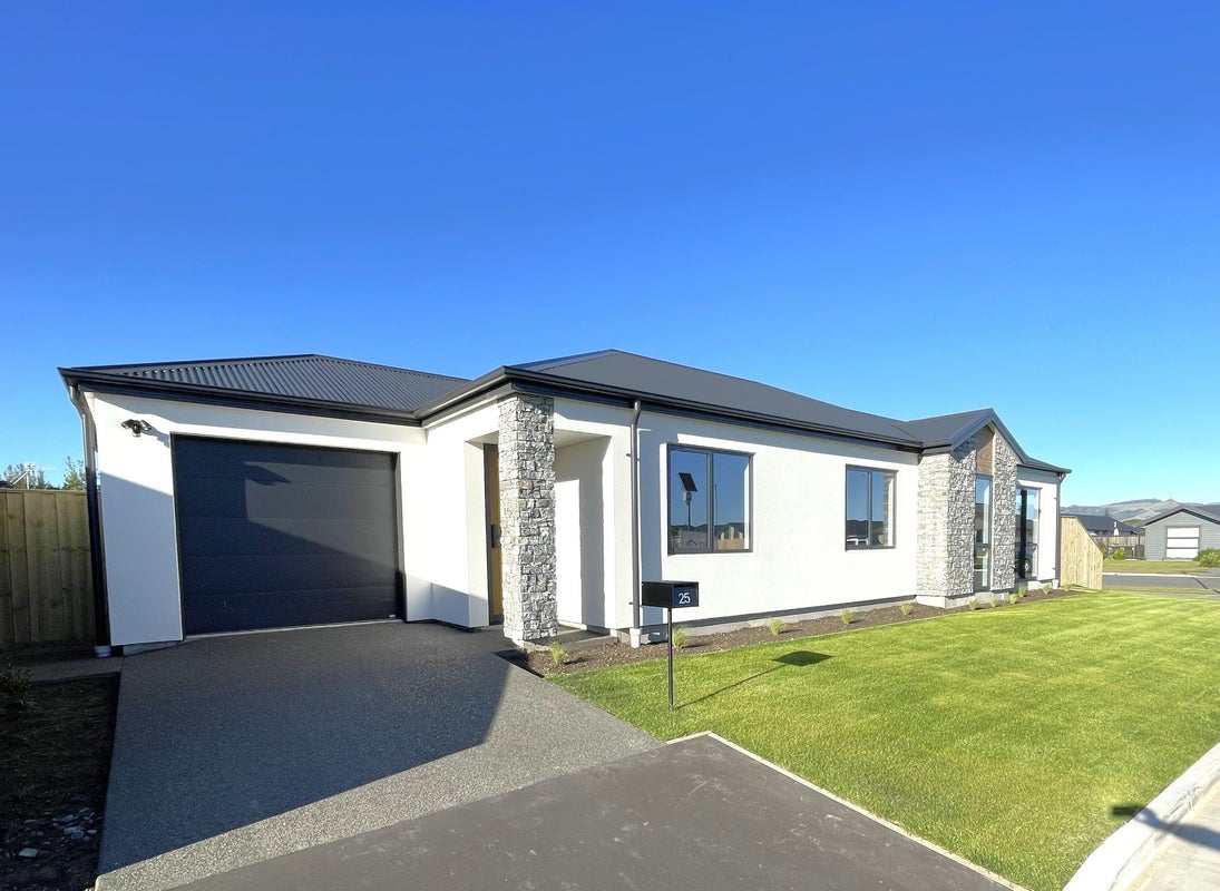 152 Penruddock Rise, Westmorland, Christchurch - Carousel 14