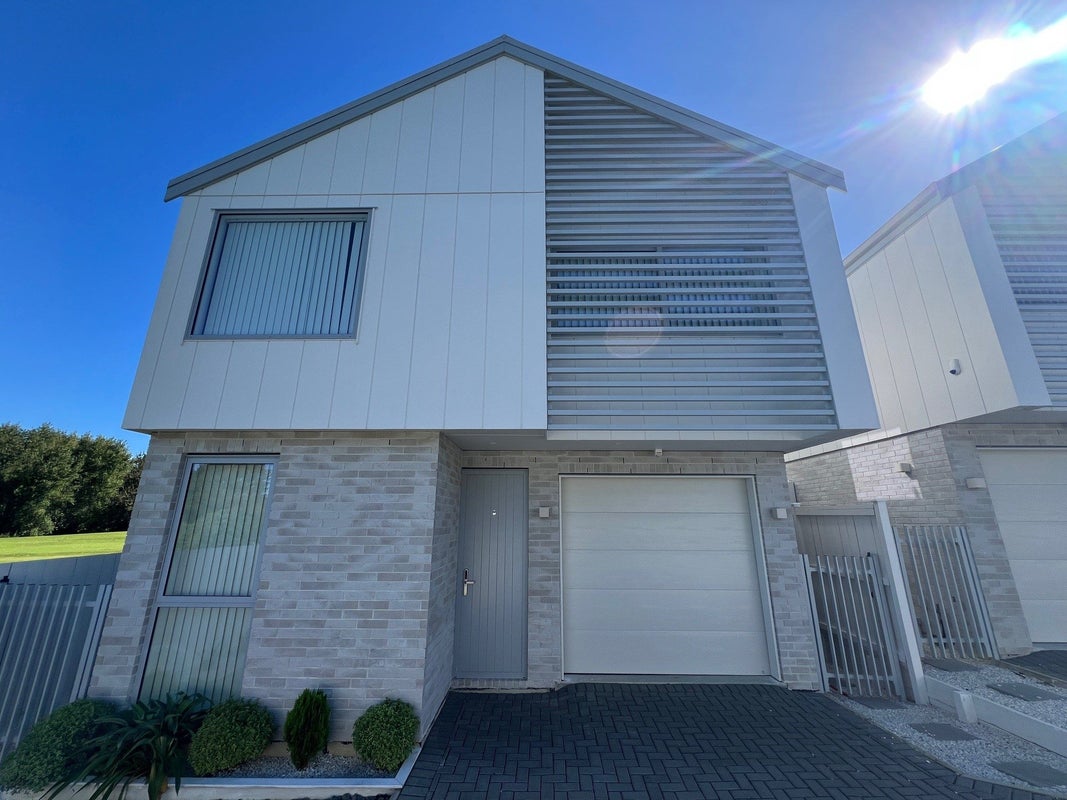 109 Prince Regent Drive, Half Moon Bay, Auckland - Carousel 16