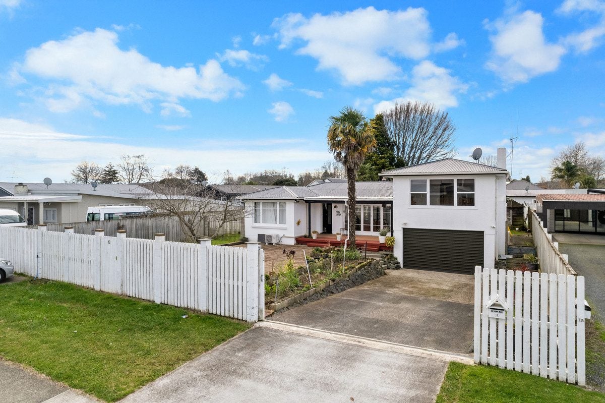 15 Arnold Street, Leamington, Cambridge - Carousel 1