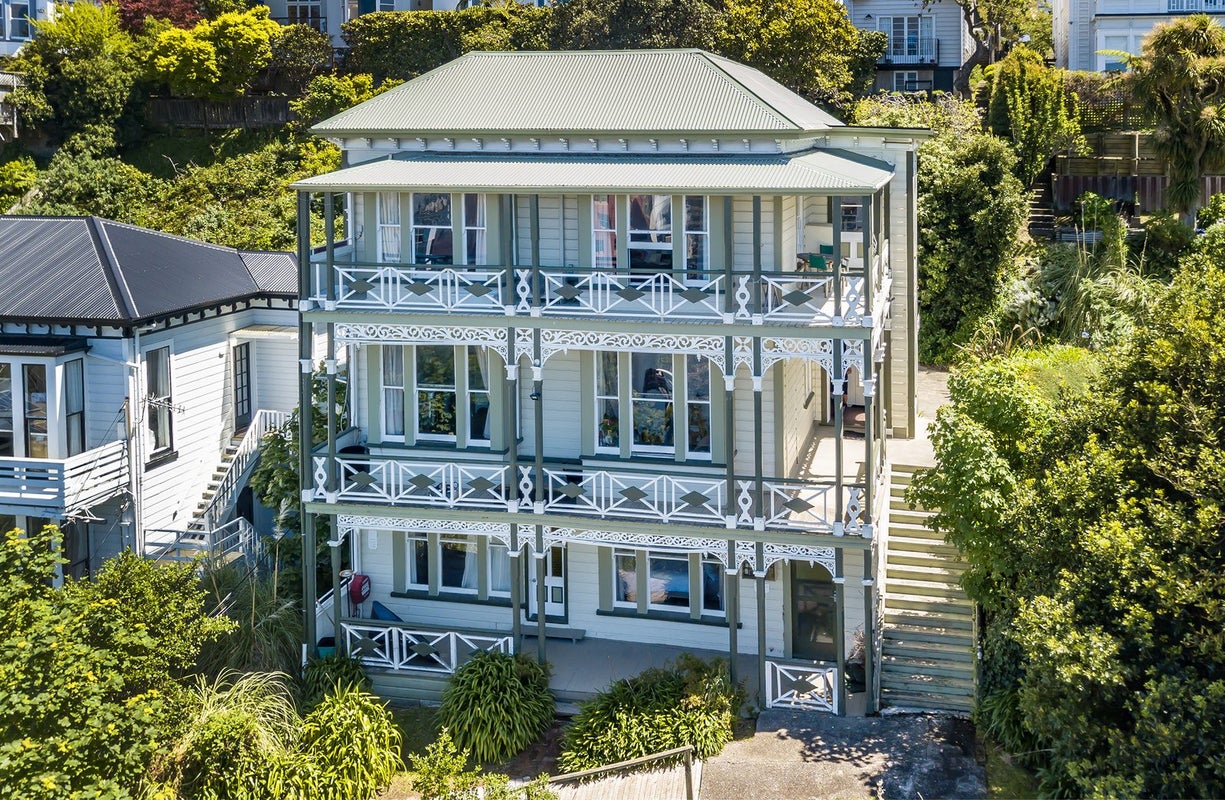 14 Clifton Terrace, Kelburn, Wellington - Carousel 1