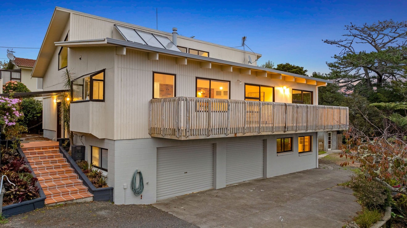 12A Verbena Road, Birkdale, Auckland - Carousel 1