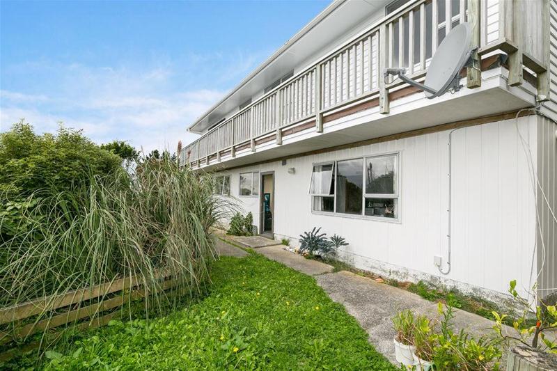 28 Jane Grove, Paparangi, Wellington - Carousel 19