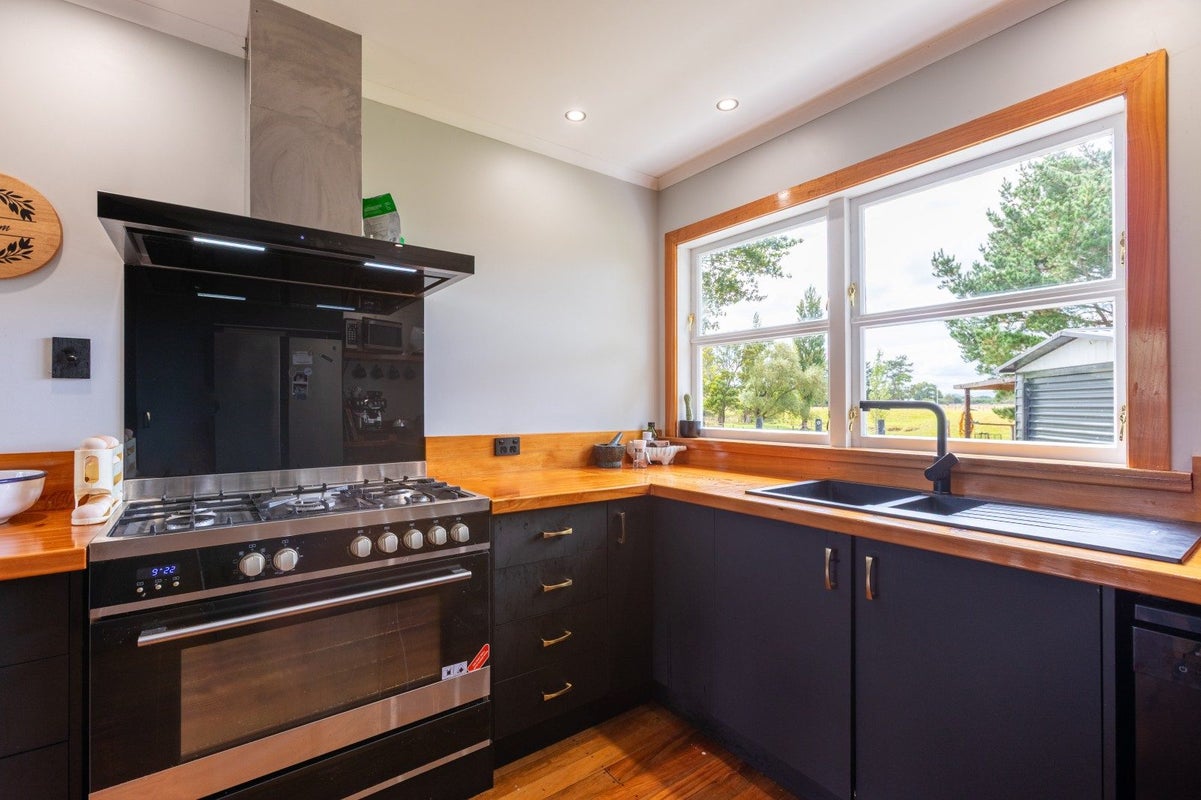 61 Franklin Road, Woodville - Carousel 2