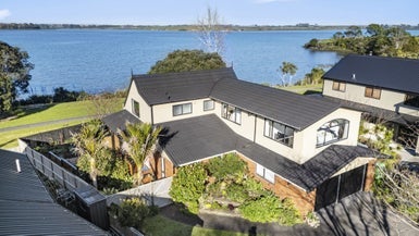 20 Dalmahoy Place, Wattle Downs, Auckland - Carousel 1
