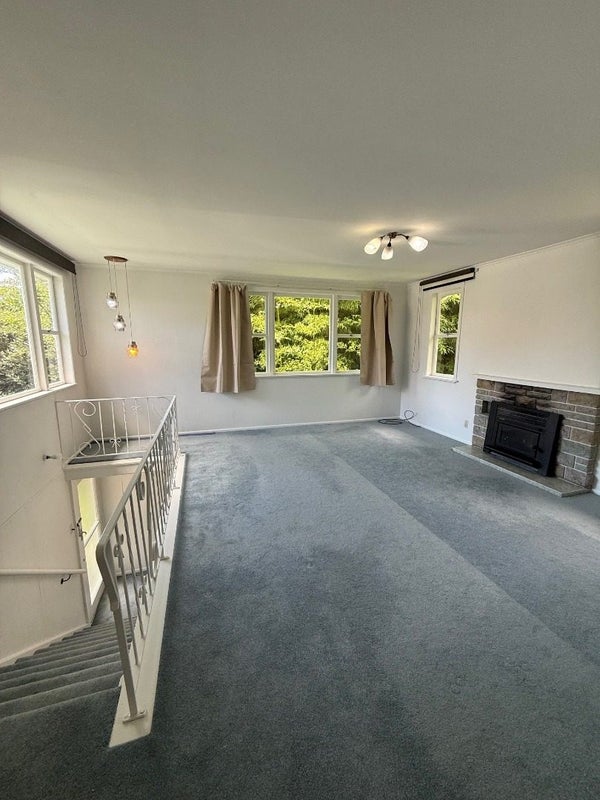 5 Lynwood Road, New Lynn, Auckland - Carousel 2