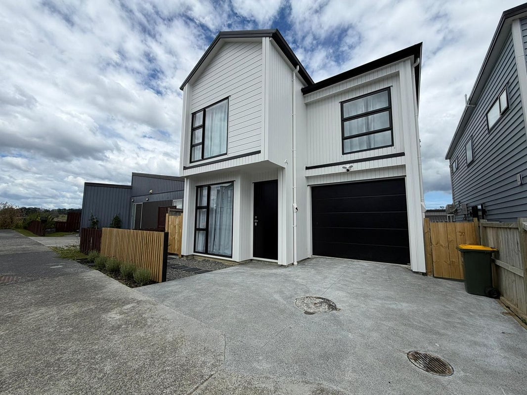 106 Waekahu Road, Westgate, Auckland - Carousel 1