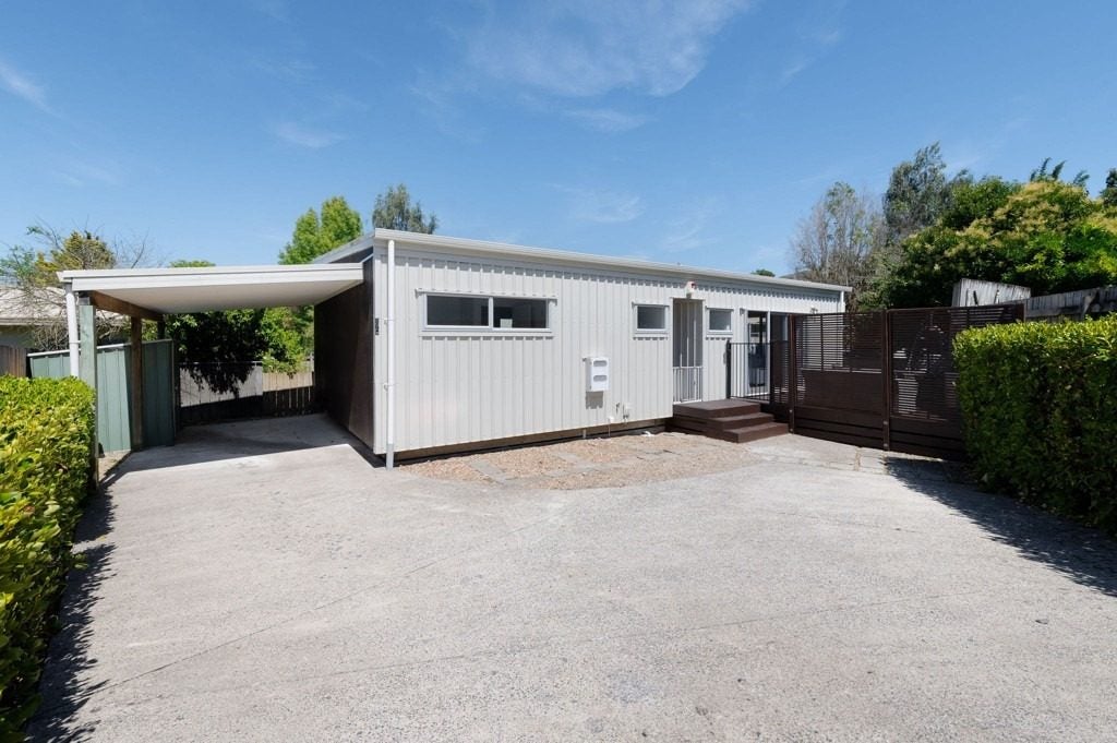 17B Carey Street, Maeroa, Hamilton - Carousel 1
