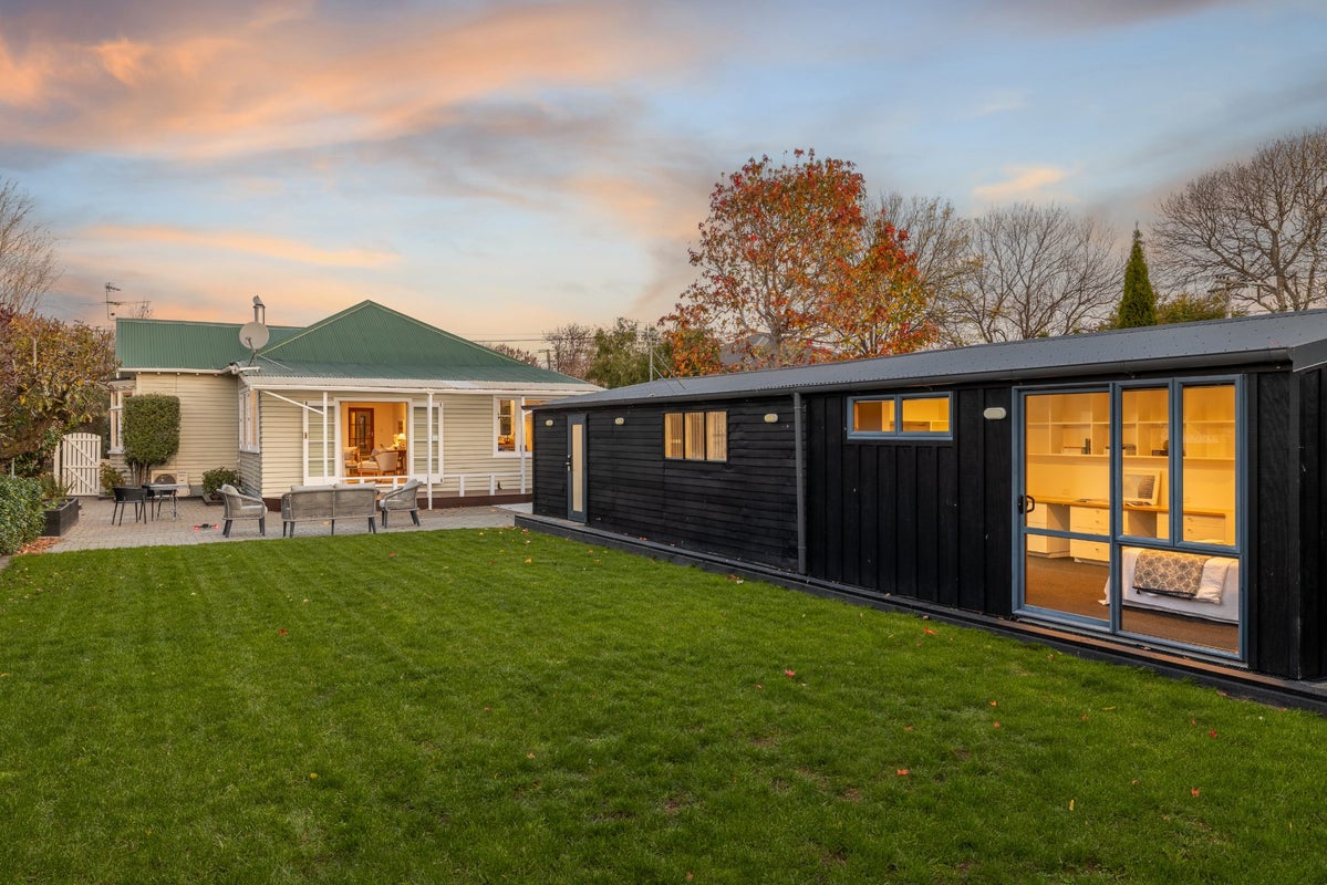 207 Westminster Street, Mairehau, Christchurch - Carousel 1
