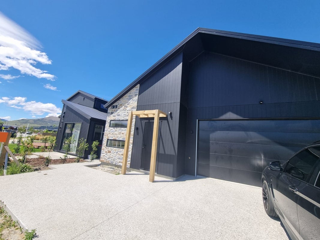 107 Howden Drive, Jacks Point, Queenstown - Carousel 2