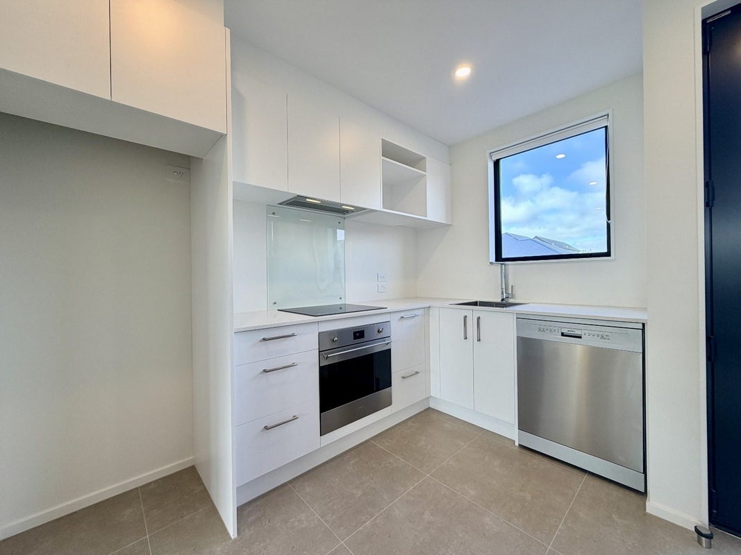 13A Malaga Crescent, Harewood, Christchurch City, Canterbury - Carousel 2