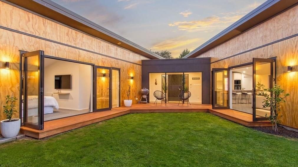 98 Osborne Street, Waltham, Christchurch - Carousel 1