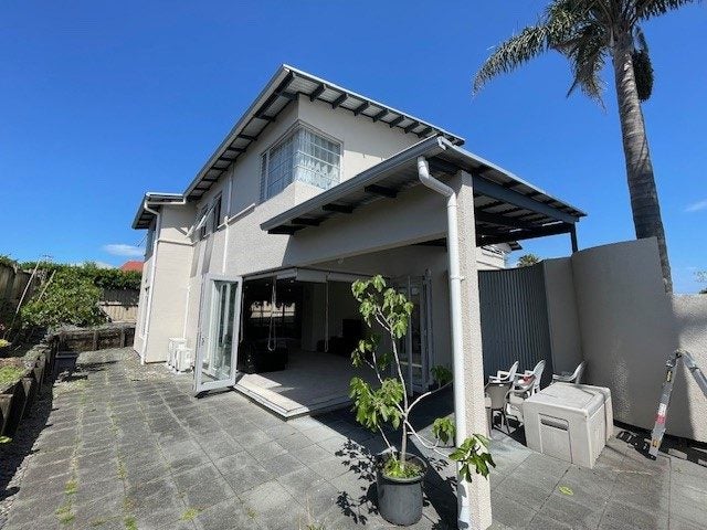 2/16 Tobruk Crescent, Milford, Auckland - Carousel 2