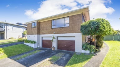 1/3 Sarah Pl, Farm Cove, Auckland - Carousel 1