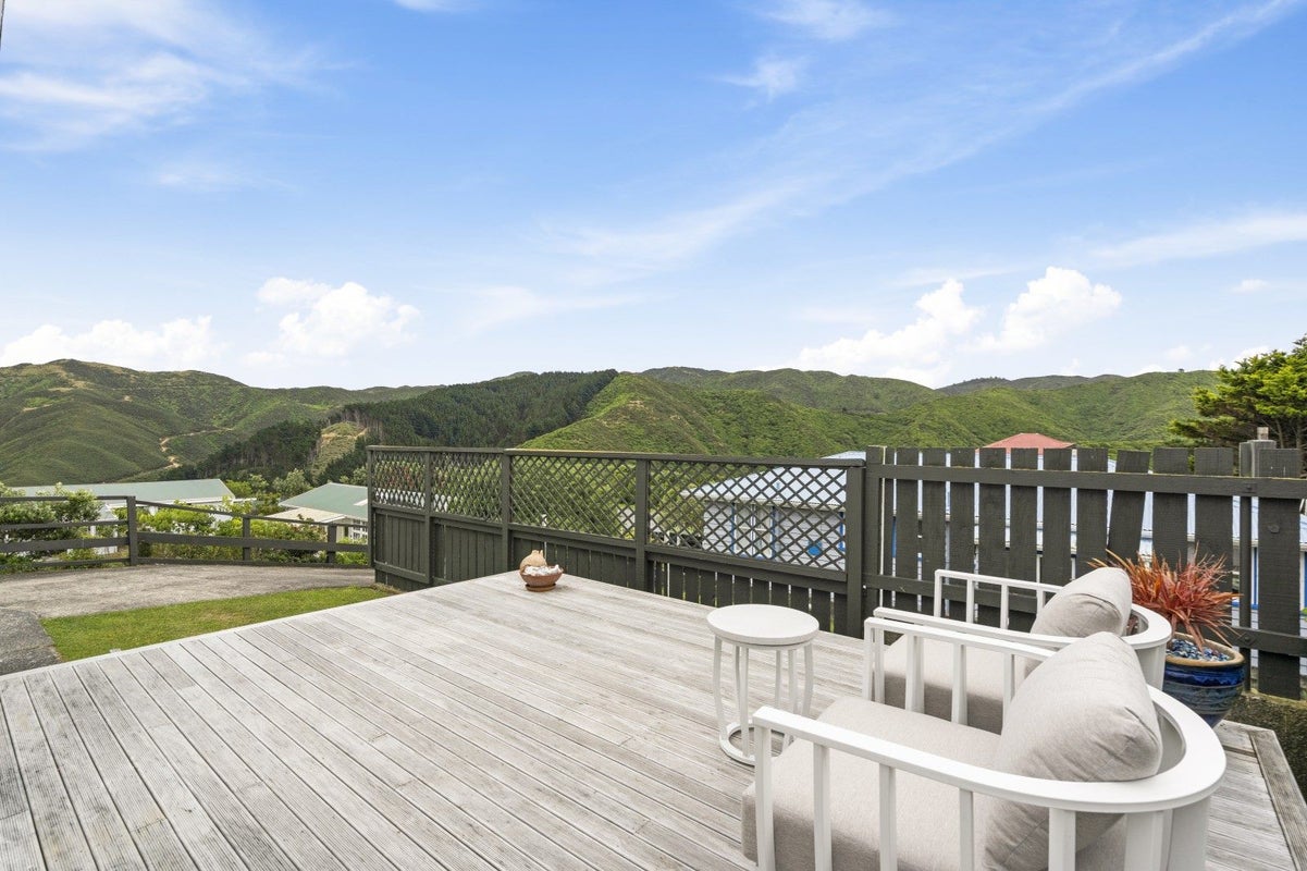 11 Camrose Grove, Kingston, Wellington - Carousel 2