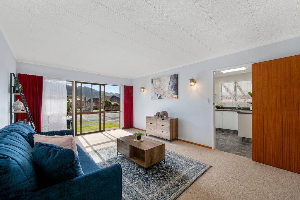1/50 Kowhai Avenue, Ebdentown, Upper Hutt - Carousel 2