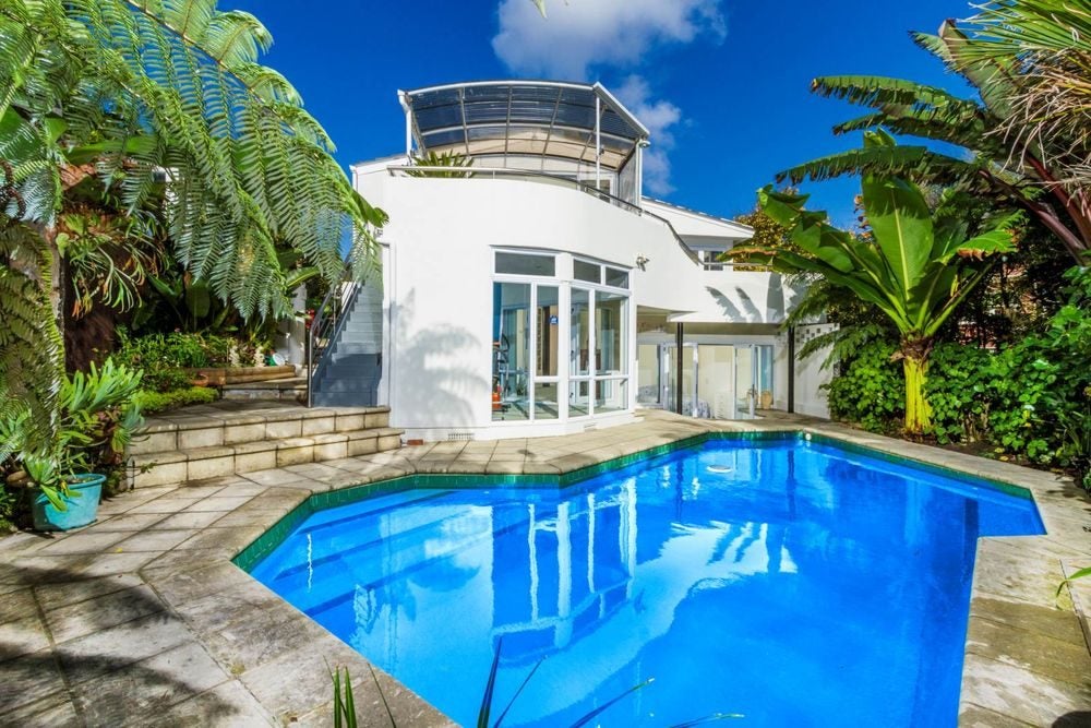 4 Whitby Crescent, Mairangi Bay, Auckland - Carousel 13