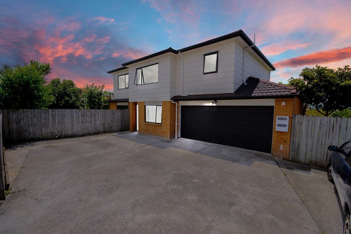 24 Lolim Place, Favona, Auckland - Carousel 1