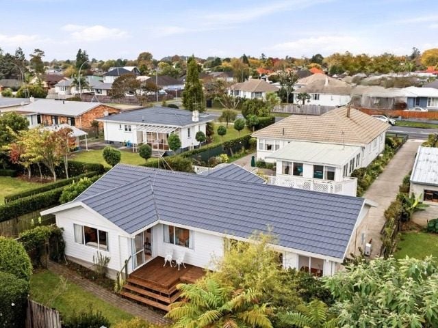 127A Clarkin Road, Fairfield, Hamilton - Carousel 2