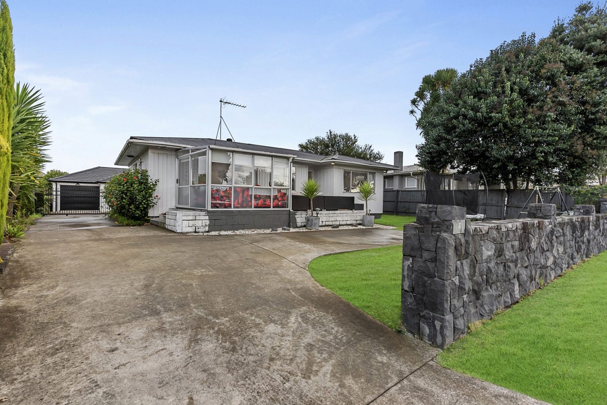 99 Gloucester Road, Manurewa, Auckland - Carousel 1