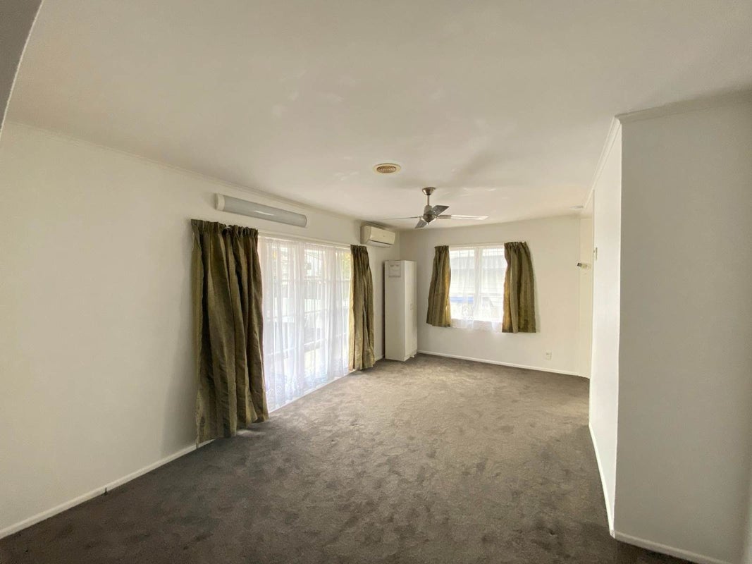 5 Tiraumea Drive, Pakuranga, Auckland - Carousel 2