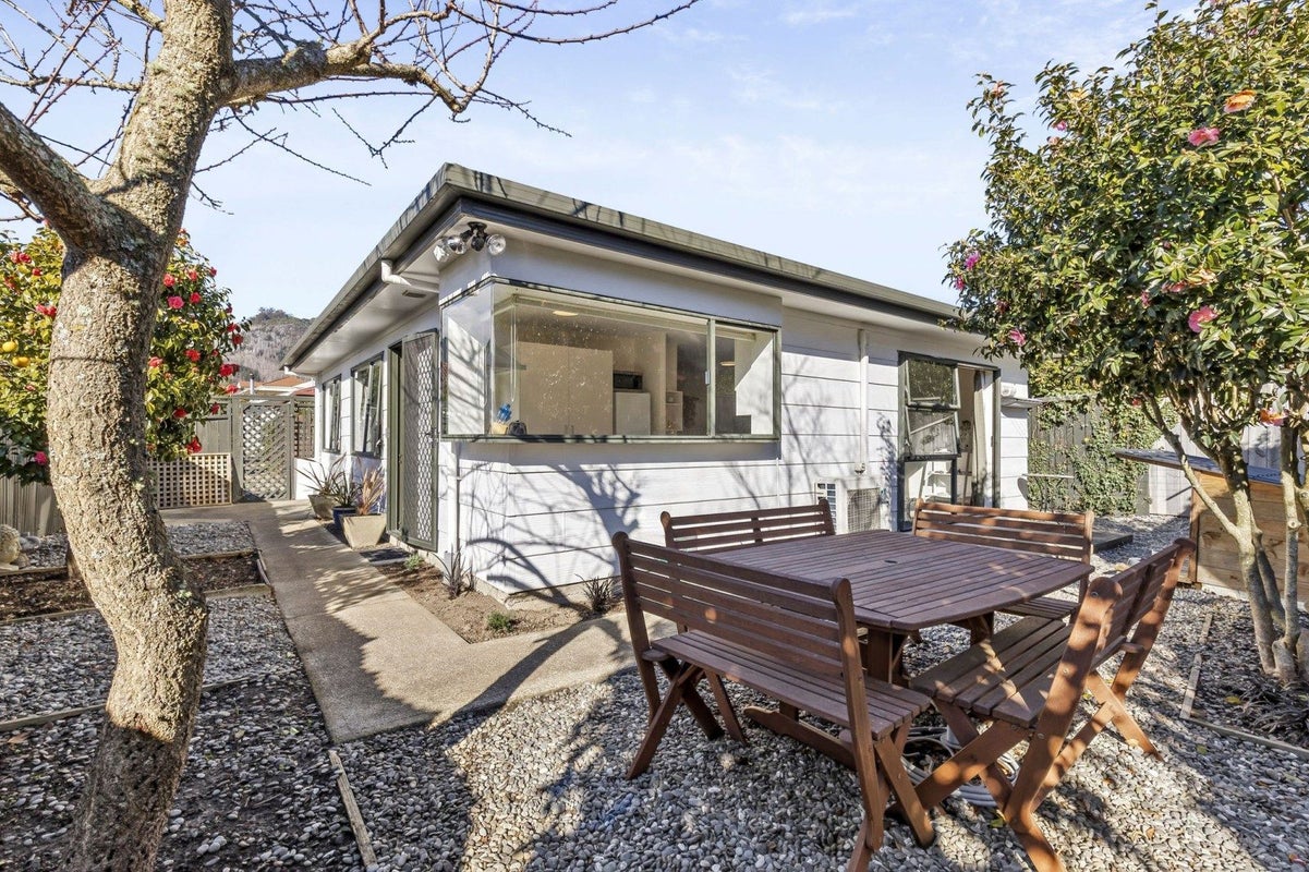 16B Emano Street, Toi Toi, Nelson - Carousel 1