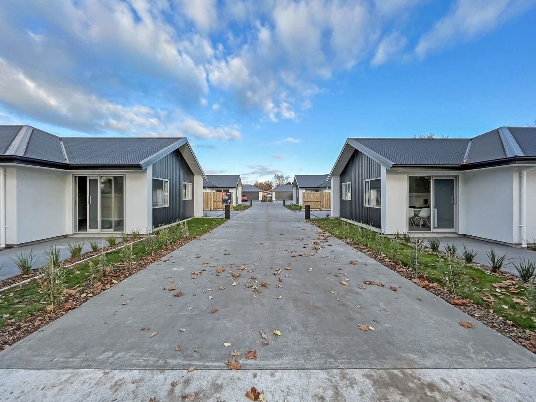 658B Pioneer Highway, Highbury, Palmerston North - Carousel 15