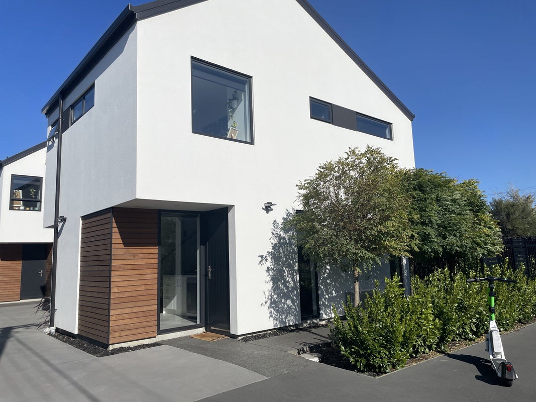 1/72 RUSKIN STREET, Addington, Christchurch - Carousel 1