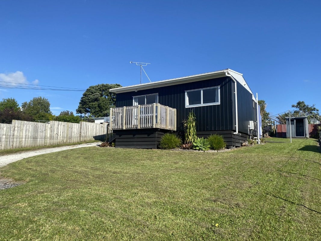 9 Foster Crescent, Snells Beach, Snells Beach - Carousel 1