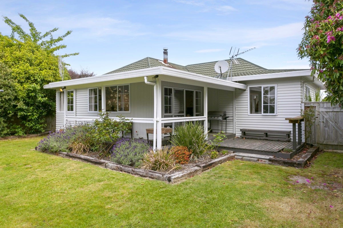 13 Glengarry Place, Hilltop, Taupo - Carousel 2