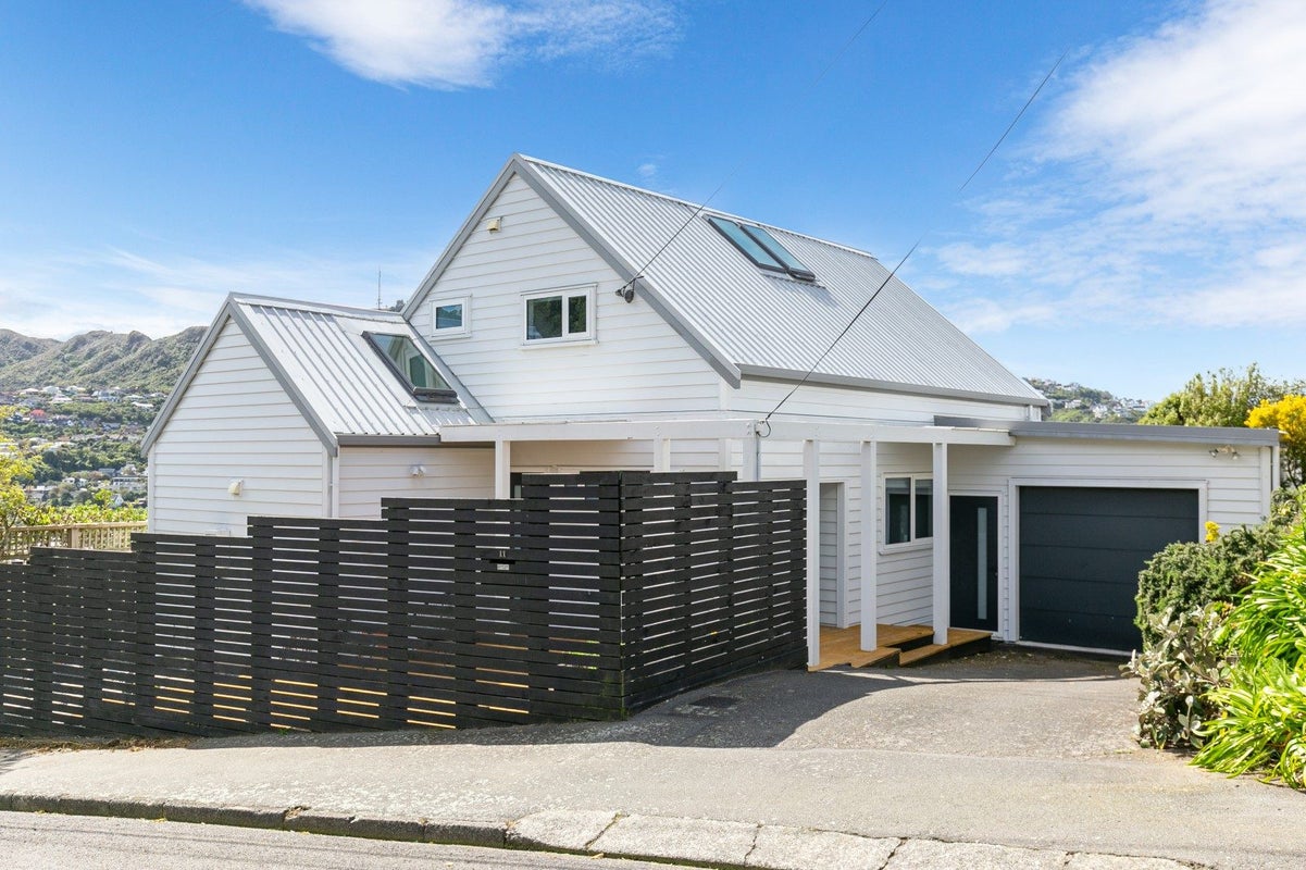 11 Punjab Street, Khandallah, Wellington - Carousel 1