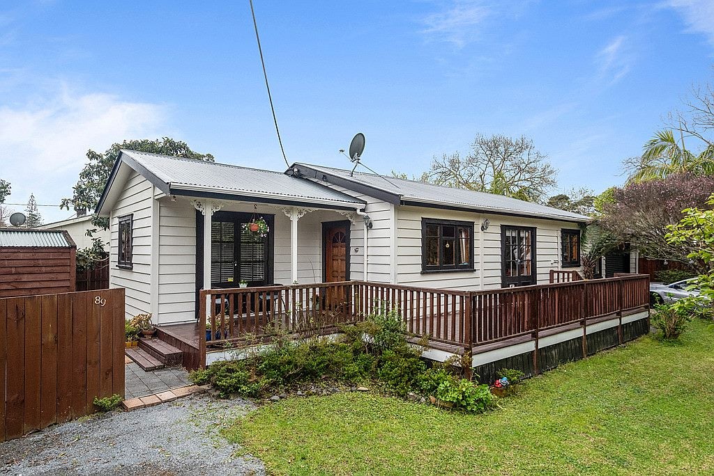 89 Kaurilands Road, Titirangi, Auckland - Carousel 1