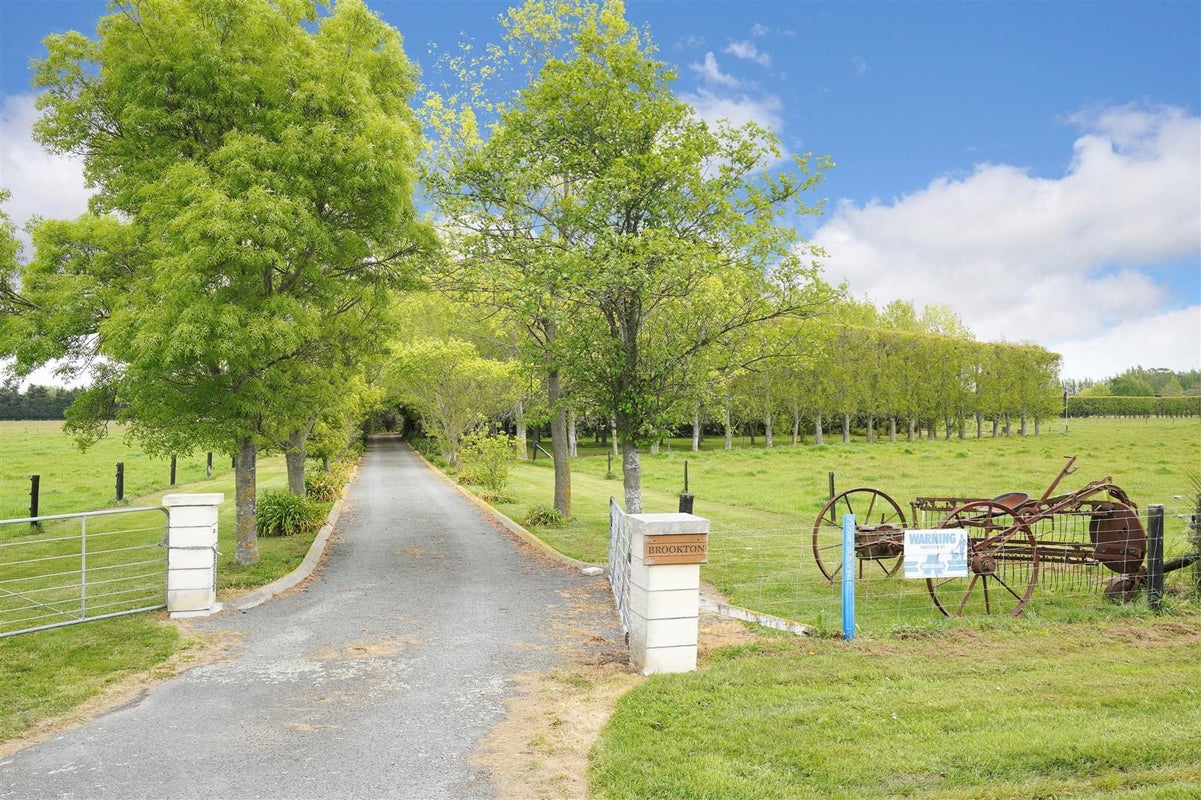 347 Goulds Road, Christchurch - Carousel 29