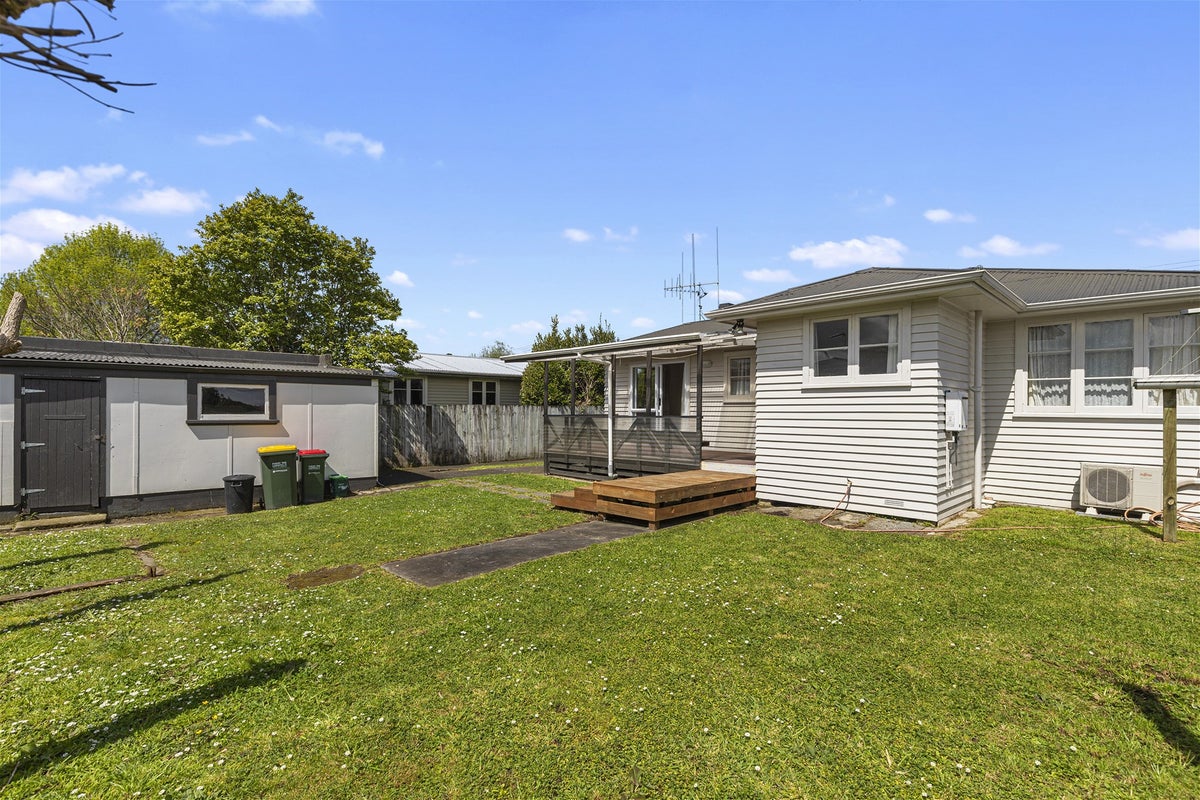 35 Bader Street, Bader, Hamilton - Carousel 14
