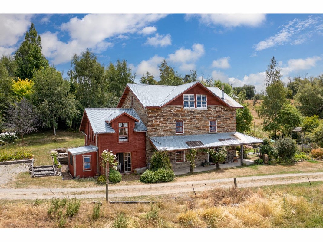 85 Hayes Road, Oturehua, Oturehua - Carousel 2
