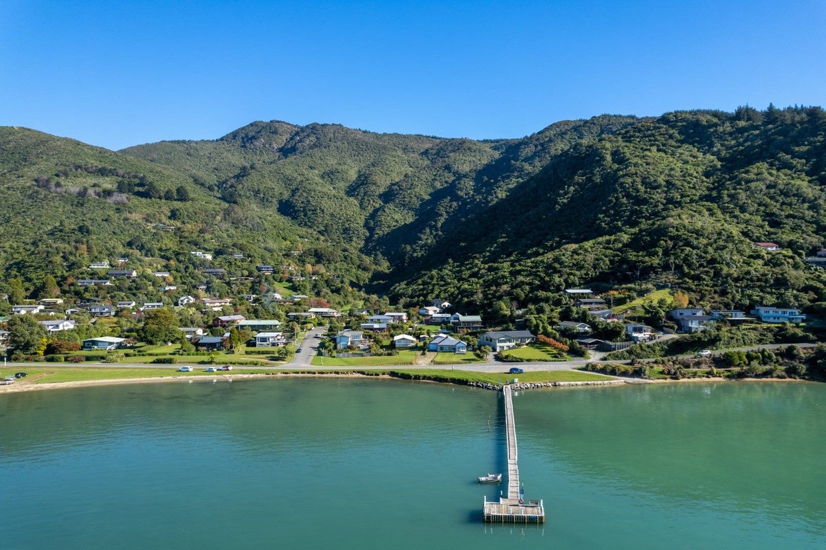 3 Okiwa Place, Anakiwa, Picton - Carousel 2