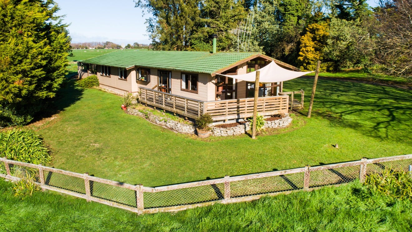 112A Sansons Road, Rongotea, Palmerston North - Carousel 1